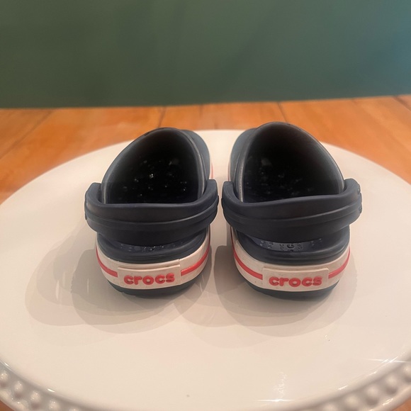 Crocs Toddler Size 6 - Picture 3 of 3